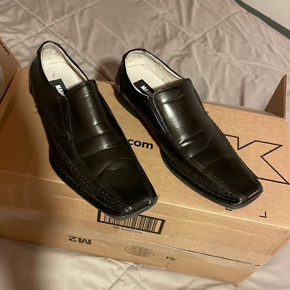 Madden dress shoes